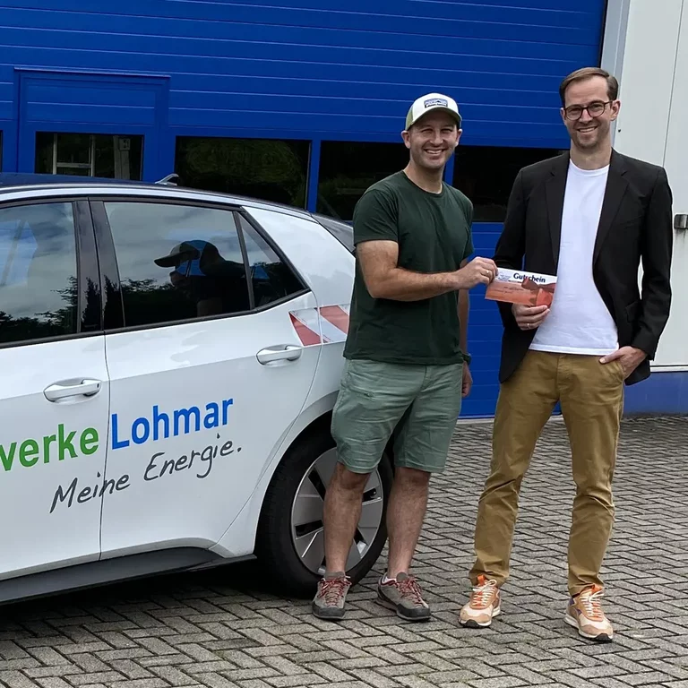 Stadtwerke Lohmar überreichen weiteren E-Bike-Gutschein